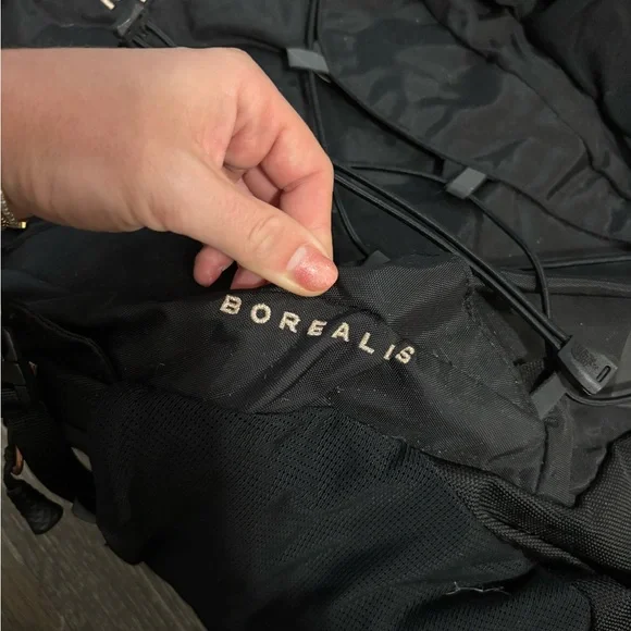 The North face backpack (NEW) - Picture 3 of 9